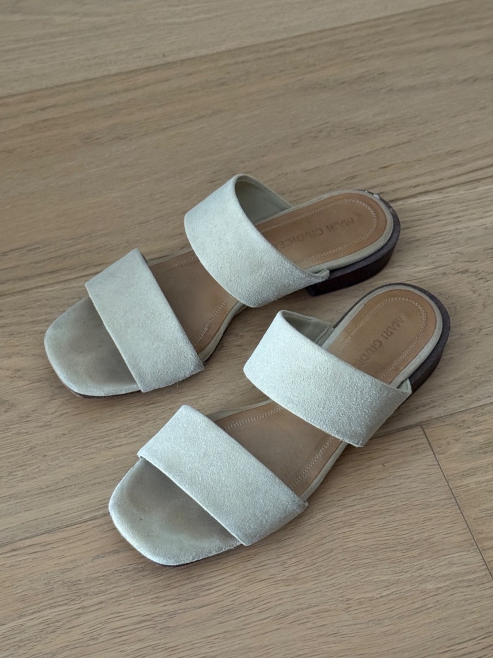 MARI GIUDICELLI asami sandal suede size 6.5